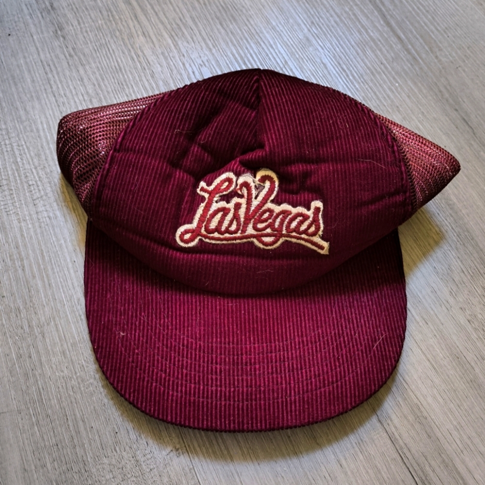 VINTAGE 1980's Las Vegas Baseball Maroon Corduroy Snapback Trucker Hat